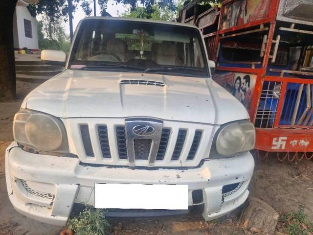 https://images10.gaadi.com/usedcar_image/4528092/original/processed_ff66df12-fb70-42c3-8a7a-24fa26af6598.jpg?imwidth=6400