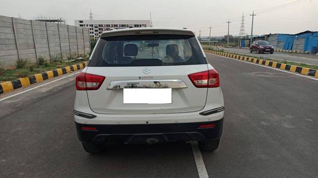 https://images10.gaadi.com/usedcar_image/4528093/original/processed_529ecb0ff3a40c91a513f279632675b9.jpg?imwidth=6401