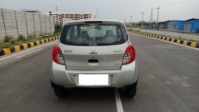 https://images10.gaadi.com/usedcar_image/4528099/original/processed_e79e40aacdf83b02ded7e2c564036cf1.jpg?imwidth=6402