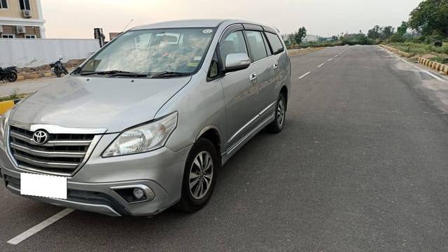 https://images10.gaadi.com/usedcar_image/4528102/original/processed_ddb6c8f14e5398940f3c5d0ce4ff54da.jpg?imwidth=6400