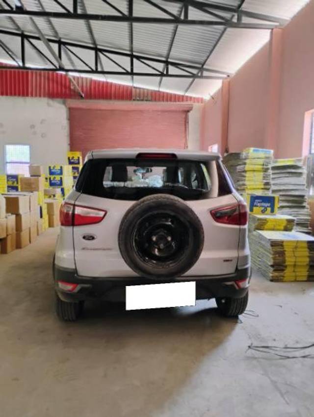 https://images10.gaadi.com/usedcar_image/4528113/original/processed_96279ea9-f647-4911-9e48-1f7d624000ef.jpg?imwidth=6400