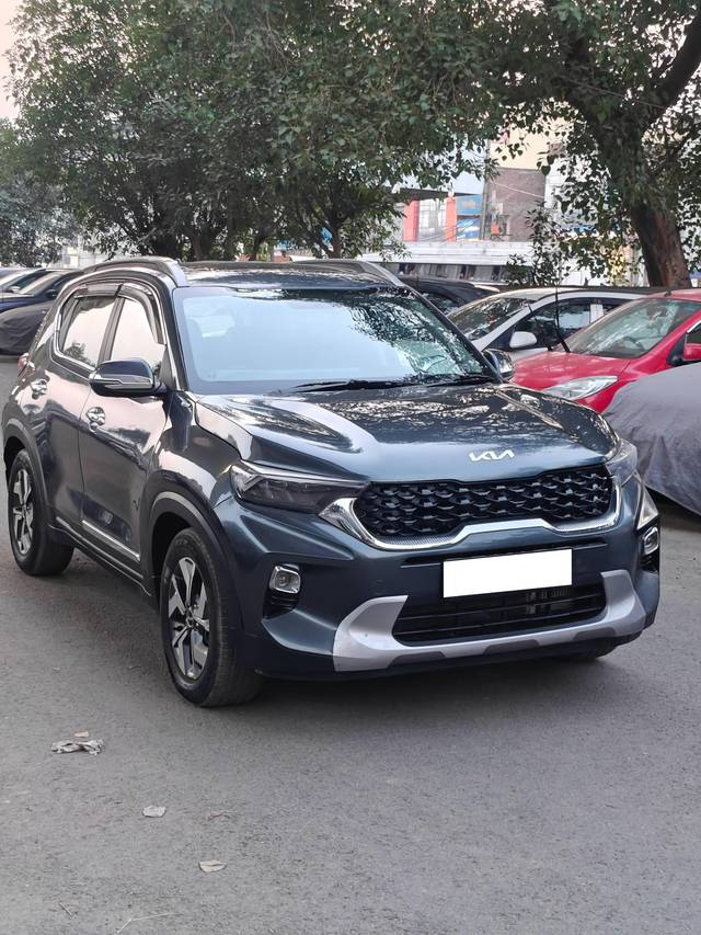https://images10.gaadi.com/usedcar_image/4528117/original/processed_72d65a1bf7aa55166faedc324f7d3646.jpg?imwidth=6400