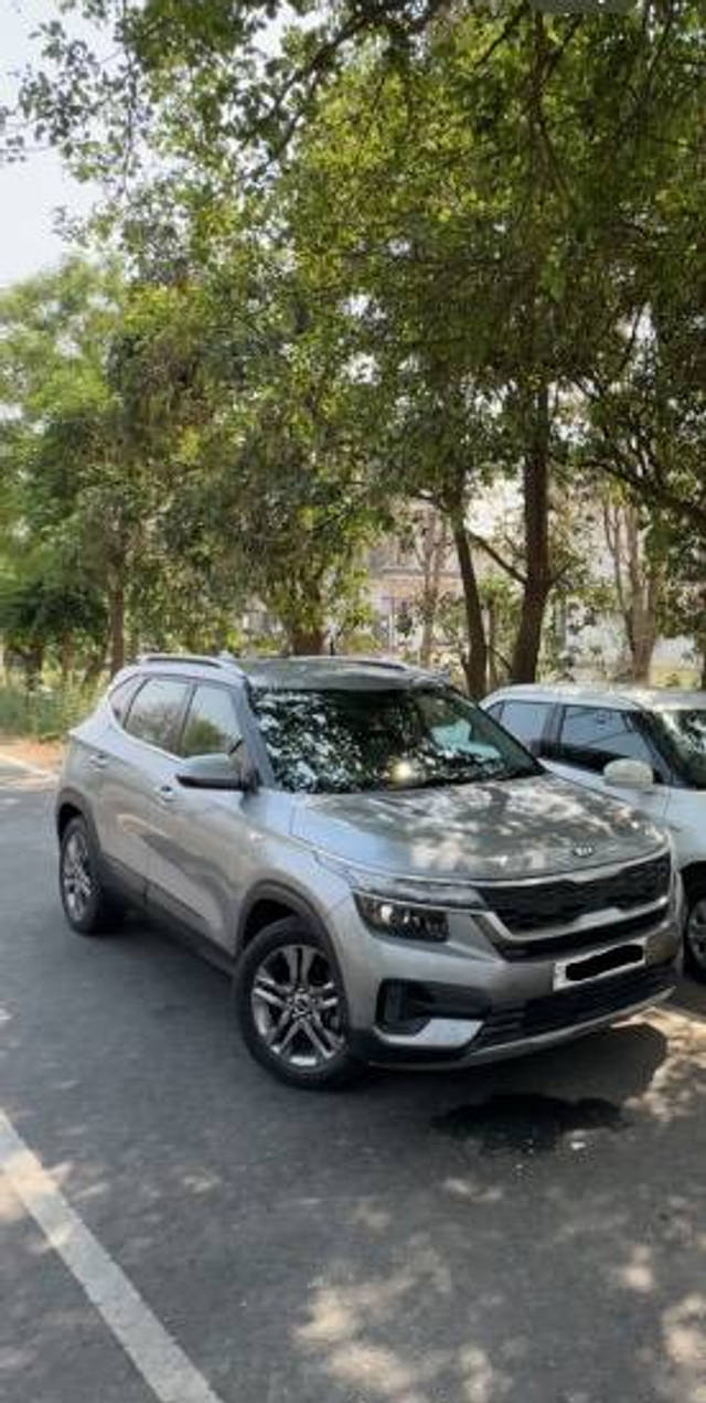 https://images10.gaadi.com/usedcar_image/4528174/original/processed_a0426fde-13cf-4a9c-80be-0f3c49d48ab6.png?imwidth=6400