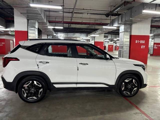 https://images10.gaadi.com/usedcar_image/4528176/original/processed_8f0d4d5a-394b-425f-8a77-e0e79f8346c3.jpg?imwidth=6401