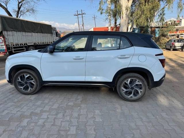 https://images10.gaadi.com/usedcar_image/4528181/original/processed_6580e396-b853-47ef-af35-e610e1ce15b5.jpeg?imwidth=6401
