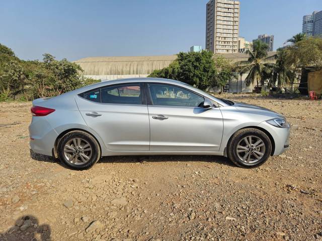 https://images10.gaadi.com/usedcar_image/4528185/original/54746b6bbfd6224a409b3bde17c382b1.jpg?imwidth=6401