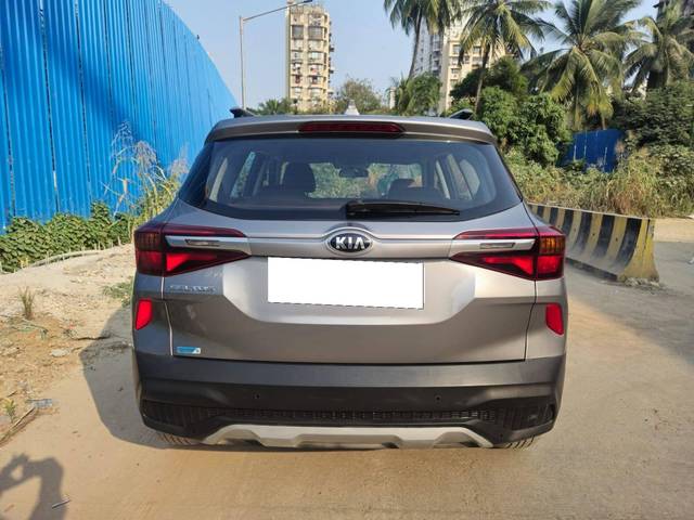 https://images10.gaadi.com/usedcar_image/4528191/original/processed_5b1b9403a5a2552f09788b34a82f7a42.jpg?imwidth=6402