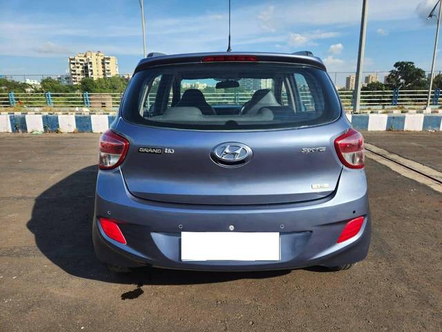 https://images10.gaadi.com/usedcar_image/4528194/original/processed_70882f50d917e8c1e015fe2a3e4c29b0.jpg?imwidth=6402