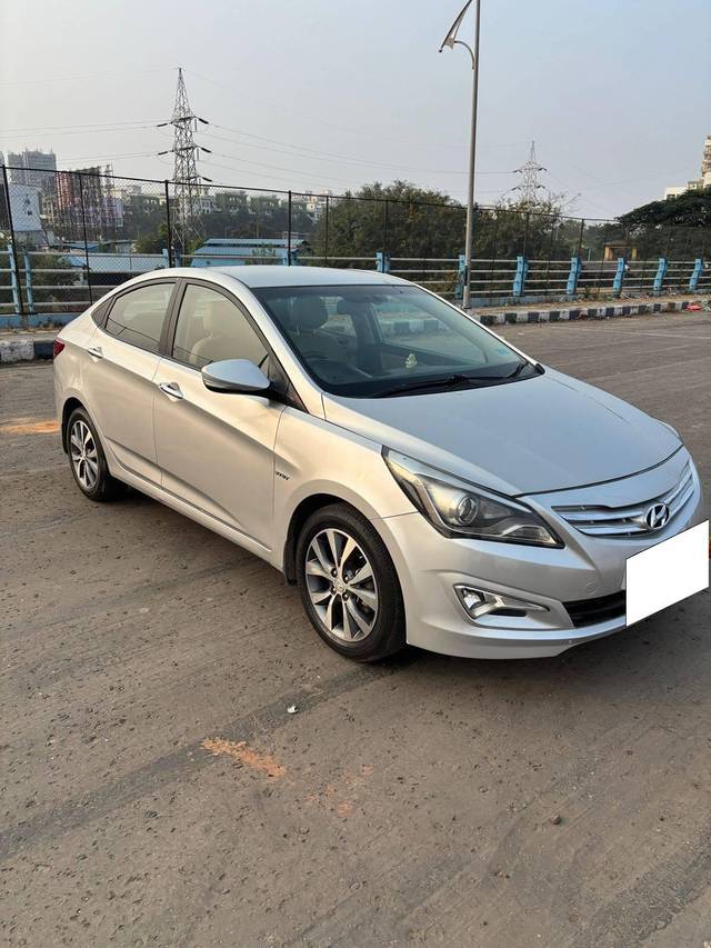 https://images10.gaadi.com/usedcar_image/4528197/original/processed_372f3b7f9e36a0e8dad80d00ea3fd503.jpg?imwidth=6400