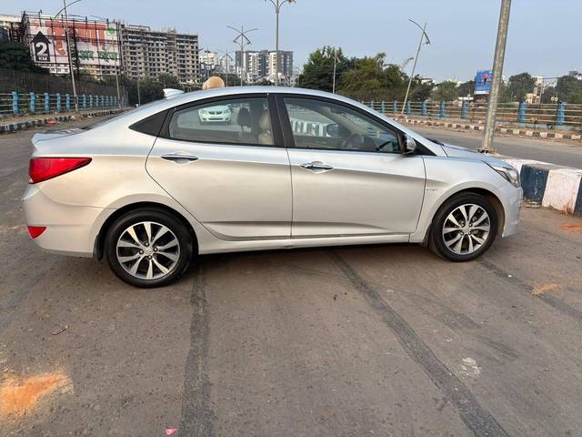 https://images10.gaadi.com/usedcar_image/4528197/original/processed_bdd62c283d2b897023d21f95f81cd984.jpg?imwidth=6401