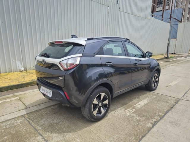 https://images10.gaadi.com/usedcar_image/4528229/original/processed_0a9f4ddcaf6ae9ae39a40e563ff985d9.jpg?imwidth=6402