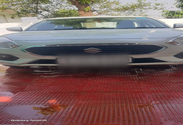 https://images10.gaadi.com/usedcar_image/4528248/original/39187c8e-661b-4c16-8698-a22b904646c9.?imwidth=6402