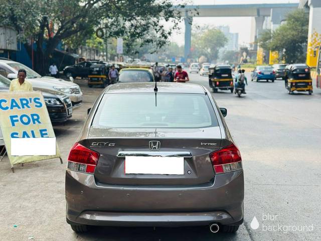 https://images10.gaadi.com/usedcar_image/4528280/original/processed_47dfd902cff66f9750f3f2ca868c5c51.jpg?imwidth=6401