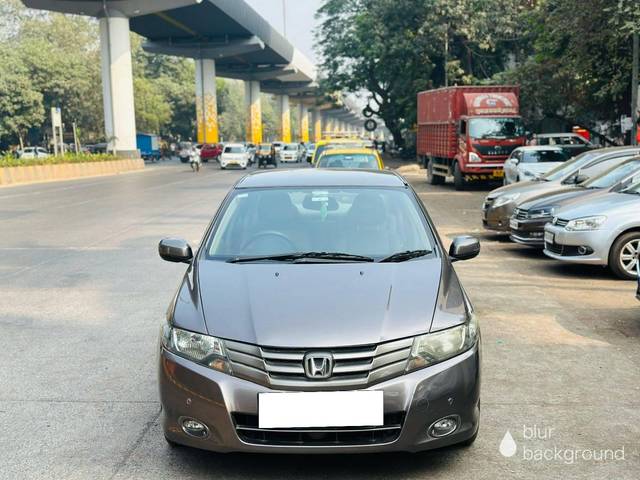 https://images10.gaadi.com/usedcar_image/4528280/original/processed_69586ca6a07b736d8df16cc4af53e44f.jpg?imwidth=6400