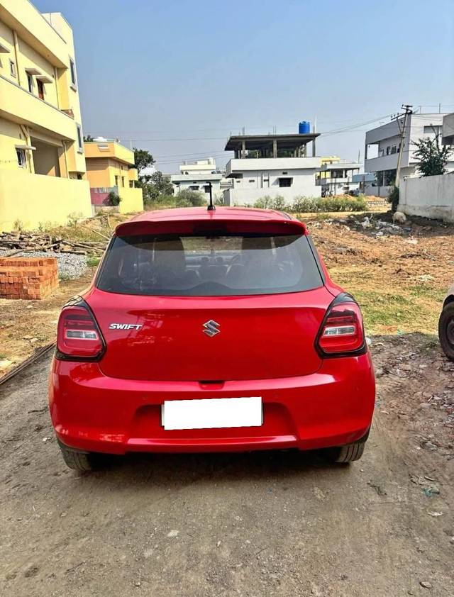 https://images10.gaadi.com/usedcar_image/4528282/original/processed_180e6de1-915b-4f1a-9523-daa895a0650f.jpg?imwidth=6400