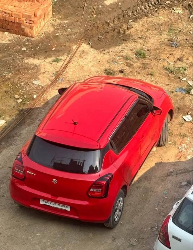 https://images10.gaadi.com/usedcar_image/4528282/original/processed_bab7aa11-f1c1-46b9-913e-462904e92273.jpg?imwidth=6401