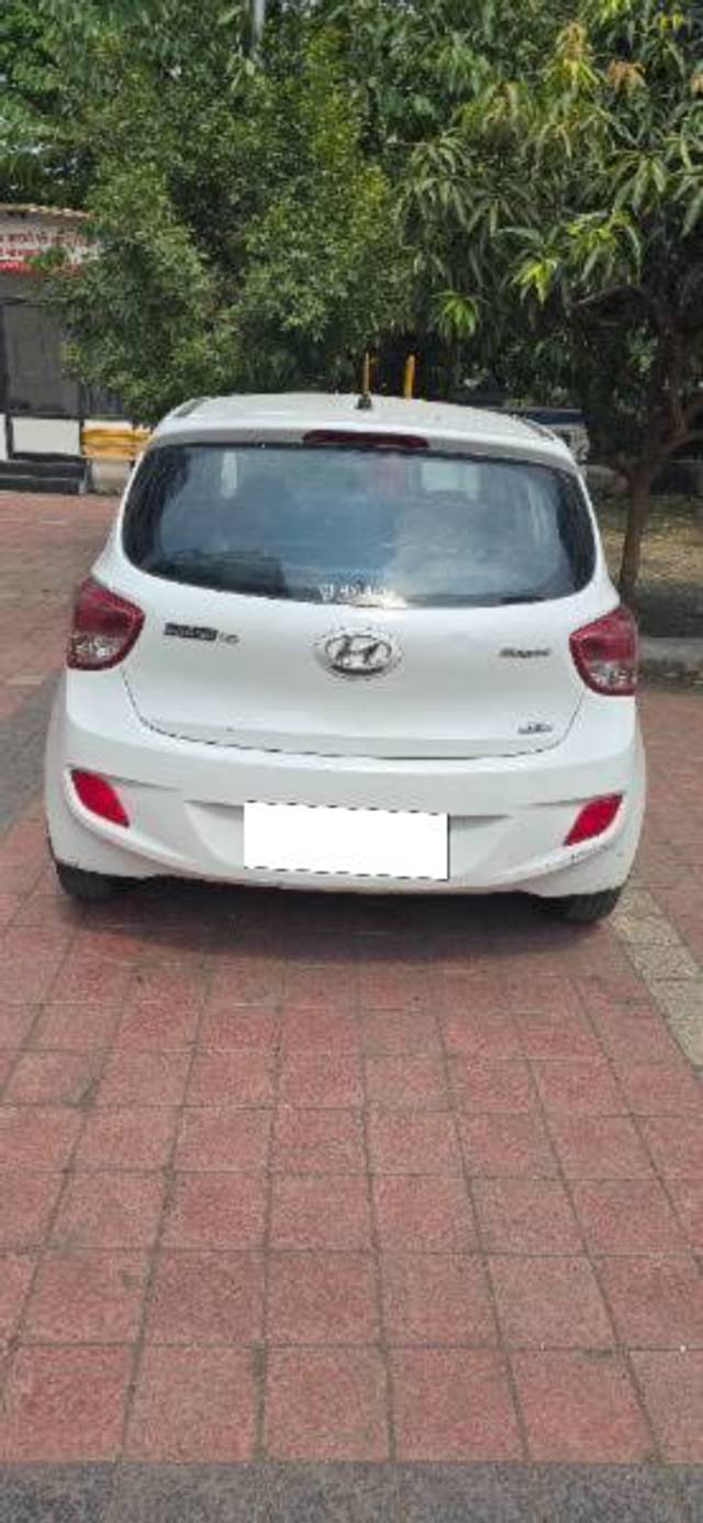 https://images10.gaadi.com/usedcar_image/4528299/original/processed_b896d7dc-adcd-4a8c-bc82-b456d13ec5b0.jpg?imwidth=6400