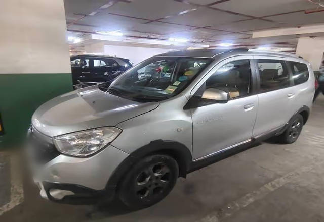 https://images10.gaadi.com/usedcar_image/4528347/original/4b793bad-be2a-49a6-9fed-df4f40326f5d.?imwidth=6400