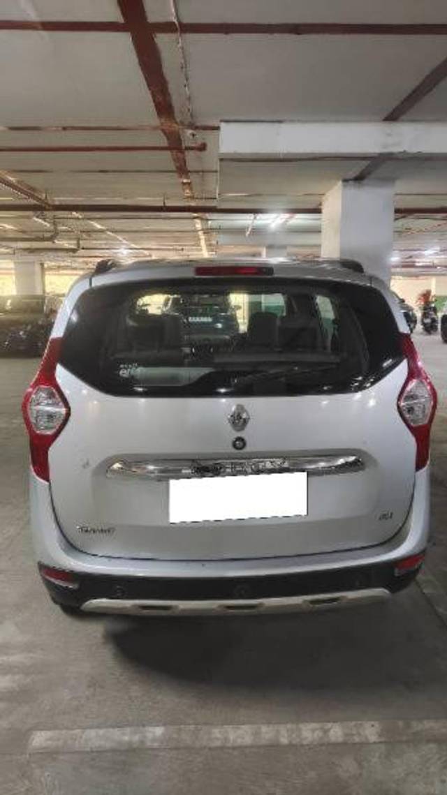 https://images10.gaadi.com/usedcar_image/4528347/original/processed_957f5c08-cd82-4786-915a-6fc1d95259c2.jpg?imwidth=6402