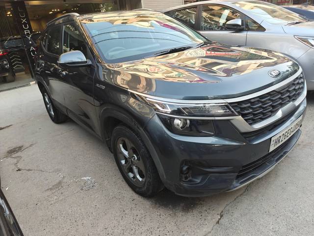 https://images10.gaadi.com/usedcar_image/4528348/original/processed_ecb8b382d0526c2b44dd44f4f38ebeee.jpg?imwidth=6400