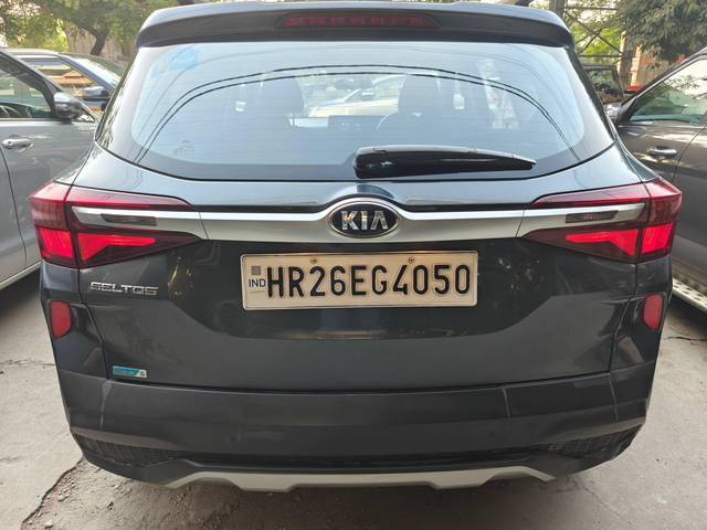 https://images10.gaadi.com/usedcar_image/4528348/original/processed_ef718d429bcb56b65078ee623367d631.jpg?imwidth=6402