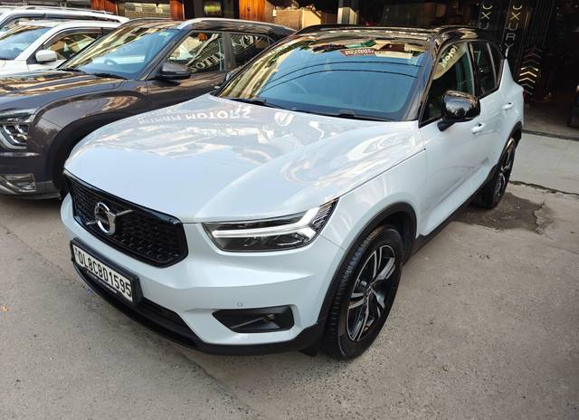 https://images10.gaadi.com/usedcar_image/4528349/original/processed_f37e62cbfaa5ea579394b70f8083d580.jpg?imwidth=6400