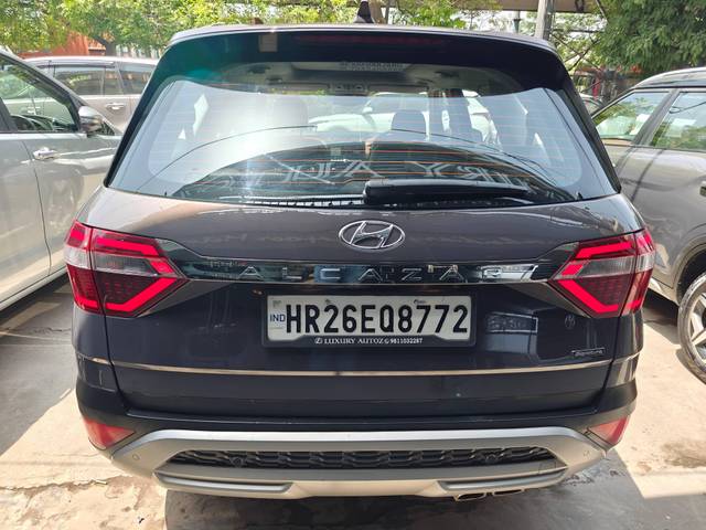 https://images10.gaadi.com/usedcar_image/4528350/original/processed_ca03944d32d7a2cd76f2a805df025f78.jpg?imwidth=6402