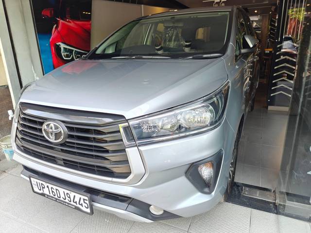 https://images10.gaadi.com/usedcar_image/4528353/original/processed_8522607a58e350643a826c0967418add.jpg?imwidth=6402