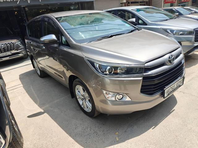 https://images10.gaadi.com/usedcar_image/4528354/original/processed_604bb5fbf7e73fbb5dafa1cf34290940.jpg?imwidth=6400