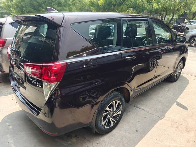 https://images10.gaadi.com/usedcar_image/4528355/original/processed_1e44623d88e78604eea720627f28ca90.jpg?imwidth=6401