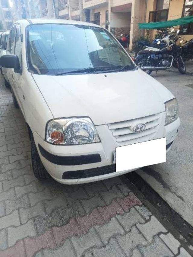 https://images10.gaadi.com/usedcar_image/4528377/original/processed_4e5f7b87-d407-4b55-90f7-d88864370788.jpg?imwidth=6400