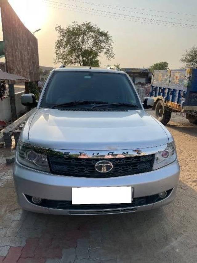 https://images10.gaadi.com/usedcar_image/4528384/original/processed_07e5e208-72c3-4c43-9751-e5865e767ccc.jpeg?imwidth=6400