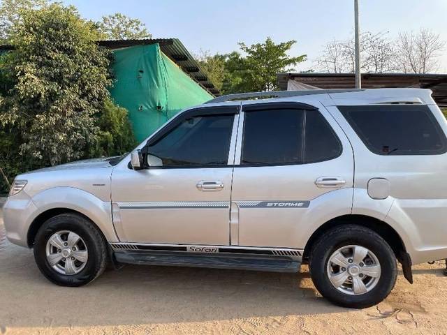 https://images10.gaadi.com/usedcar_image/4528384/original/processed_cab223a4-34c9-4631-aa1d-96f2a14ef398.jpeg?imwidth=6401