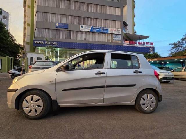 https://images10.gaadi.com/usedcar_image/4528404/original/processed_b07036b8-9b9e-4f51-86fe-693a8e3e059d.jpg?imwidth=6402