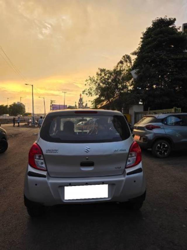 https://images10.gaadi.com/usedcar_image/4528404/original/processed_fb77ebbf-8488-44a4-be7f-2e7dd3525125.jpg?imwidth=6401