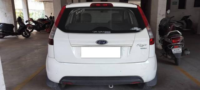 https://images10.gaadi.com/usedcar_image/4528409/original/processed_26c70028-a03f-4d94-b799-4d66185b6300.jpg?imwidth=6401
