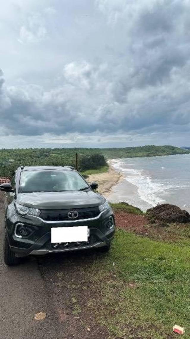 https://images10.gaadi.com/usedcar_image/4528411/original/processed_1ded83fc-c36d-4fff-9d05-d28bc1b5d50e.jpeg?imwidth=6402
