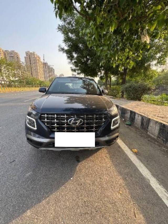 https://images10.gaadi.com/usedcar_image/4528428/original/processed_efa23fe2-10d1-4b20-80f6-a1a04c68ab06.jpeg?imwidth=6400