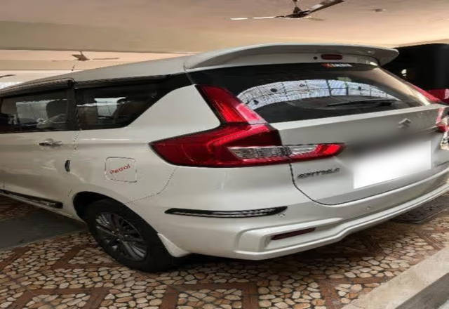 https://images10.gaadi.com/usedcar_image/4528444/original/669f2b83-90ed-40ce-b809-8a7fb212c7b3.?imwidth=6402