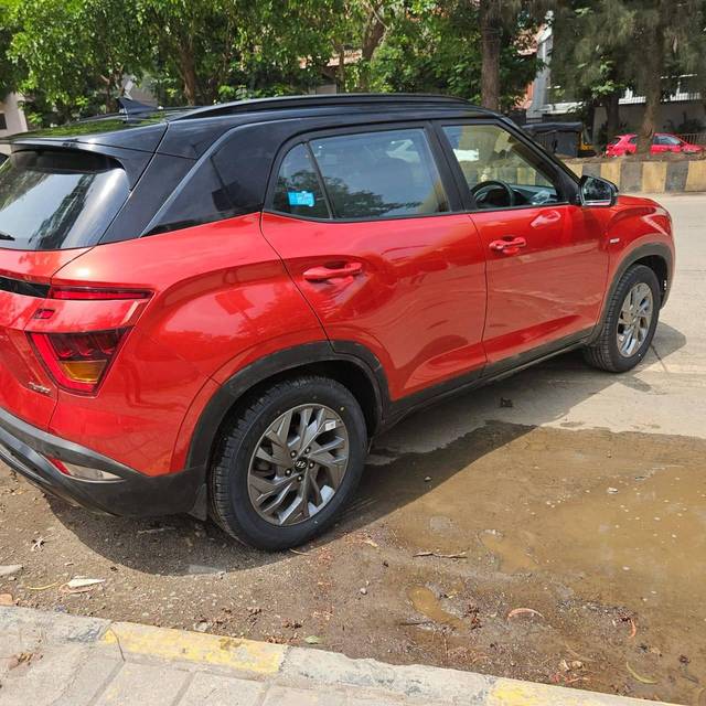 https://images10.gaadi.com/usedcar_image/4528462/original/processed_0d8e5af996b8e3a8067d2a0d591571c5.jpg?imwidth=6401