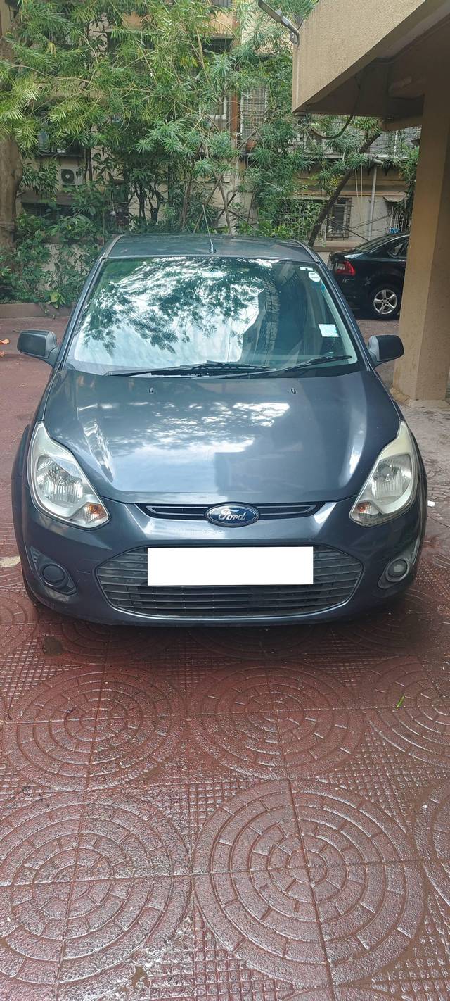 https://images10.gaadi.com/usedcar_image/4528466/original/processed_fc708ea5-af8b-46e2-80e1-e0948f3932b1.jpg?imwidth=6400