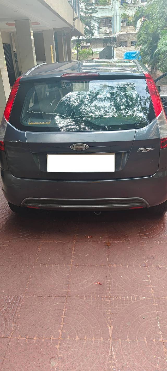 https://images10.gaadi.com/usedcar_image/4528466/original/processed_ff4c451d-291a-446c-ae86-9d7e105f1503.jpg?imwidth=6402
