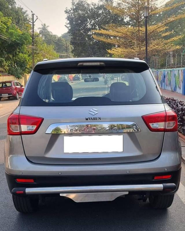 https://images10.gaadi.com/usedcar_image/4528467/original/processed_22825dcb46667b82a87809bad6c133b4.jpeg?imwidth=6402