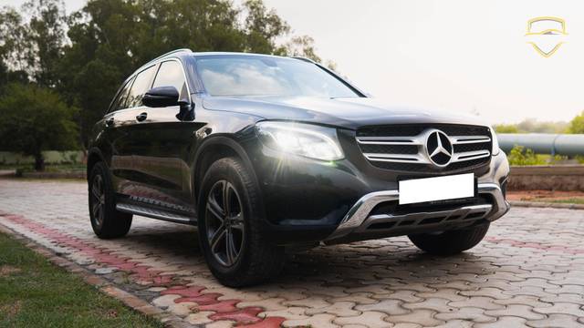 https://images10.gaadi.com/usedcar_image/4528468/original/processed_a6cfe276ed521838ef35636f02ede047.jpg?imwidth=6400