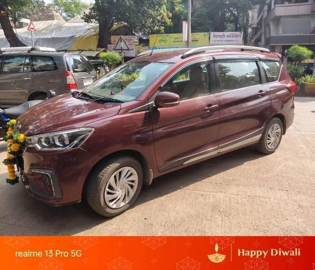 https://images10.gaadi.com/usedcar_image/4528494/original/processed_0b3664c9-cfee-4612-a0f4-c1d2e8c3ef3e.jpg?imwidth=6401