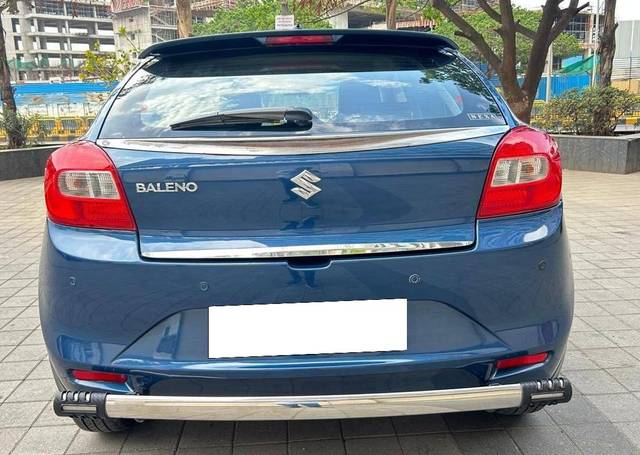 https://images10.gaadi.com/usedcar_image/4528500/original/processed_5cdf2fdad6513e9ceb63f58f9ddd95d8.jpg?imwidth=6402