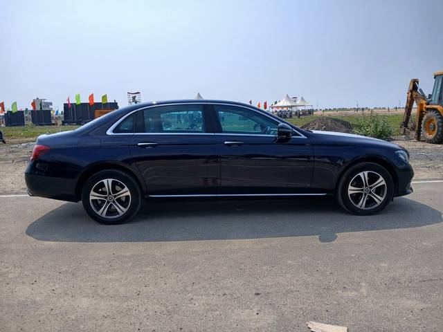 https://images10.gaadi.com/usedcar_image/4528504/original/ca9d969c8de350cb324050dcba76daa8.jpg?imwidth=6401