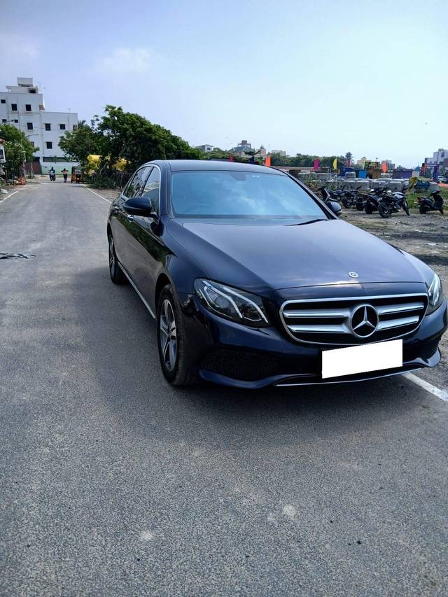 https://images10.gaadi.com/usedcar_image/4528504/original/processed_1911775a0ee801526431bcad3a37075a.jpg?imwidth=6400