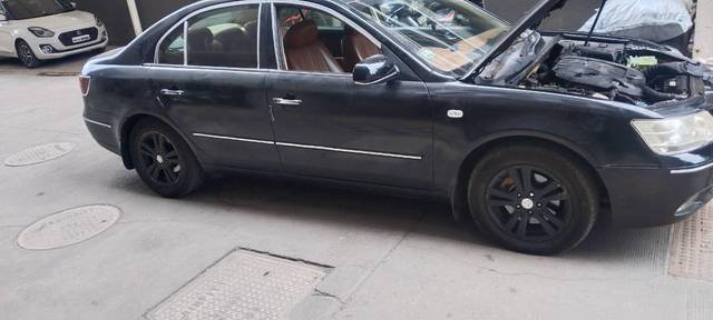 https://images10.gaadi.com/usedcar_image/4528505/original/processed_73b4fead-757d-46e4-9bef-29015b6837a1.jpg?imwidth=6402
