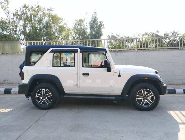 https://images10.gaadi.com/usedcar_image/4528526/original/processed_9863b942a899fc6ae45c39c4b8d2fcd1.jpg?imwidth=6401